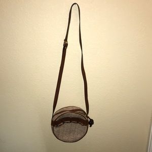 Circular purse